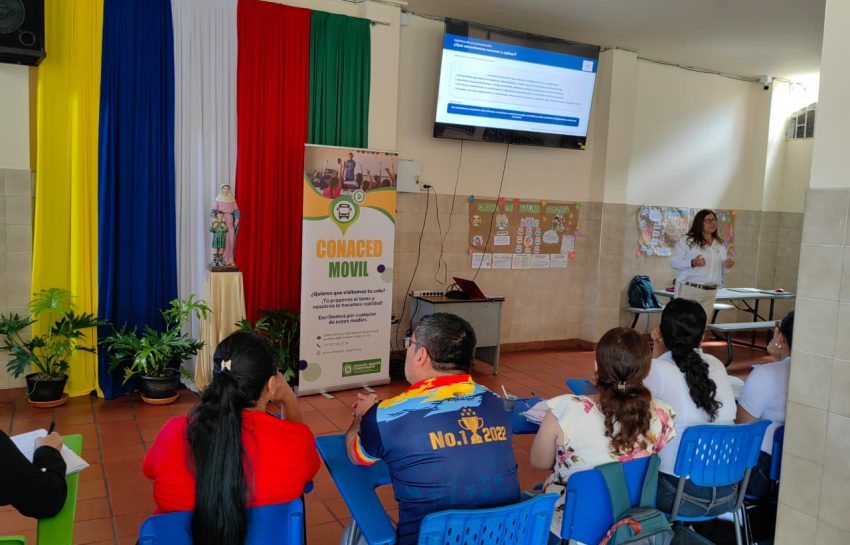 Flexibilización curricular y marco normativo: CONACED Móvil acompaña un nuevo encuentro de formación en Villeta